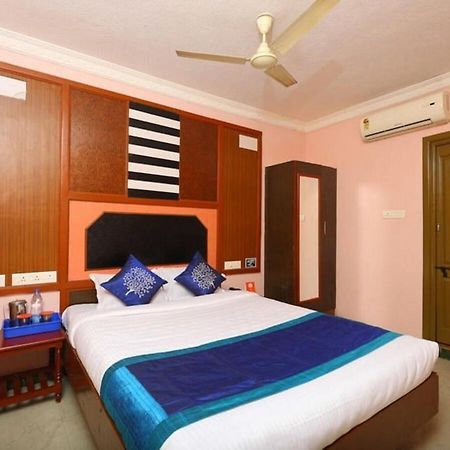 Gnana Srm Residecny Hotel Pondicherry Exterior foto
