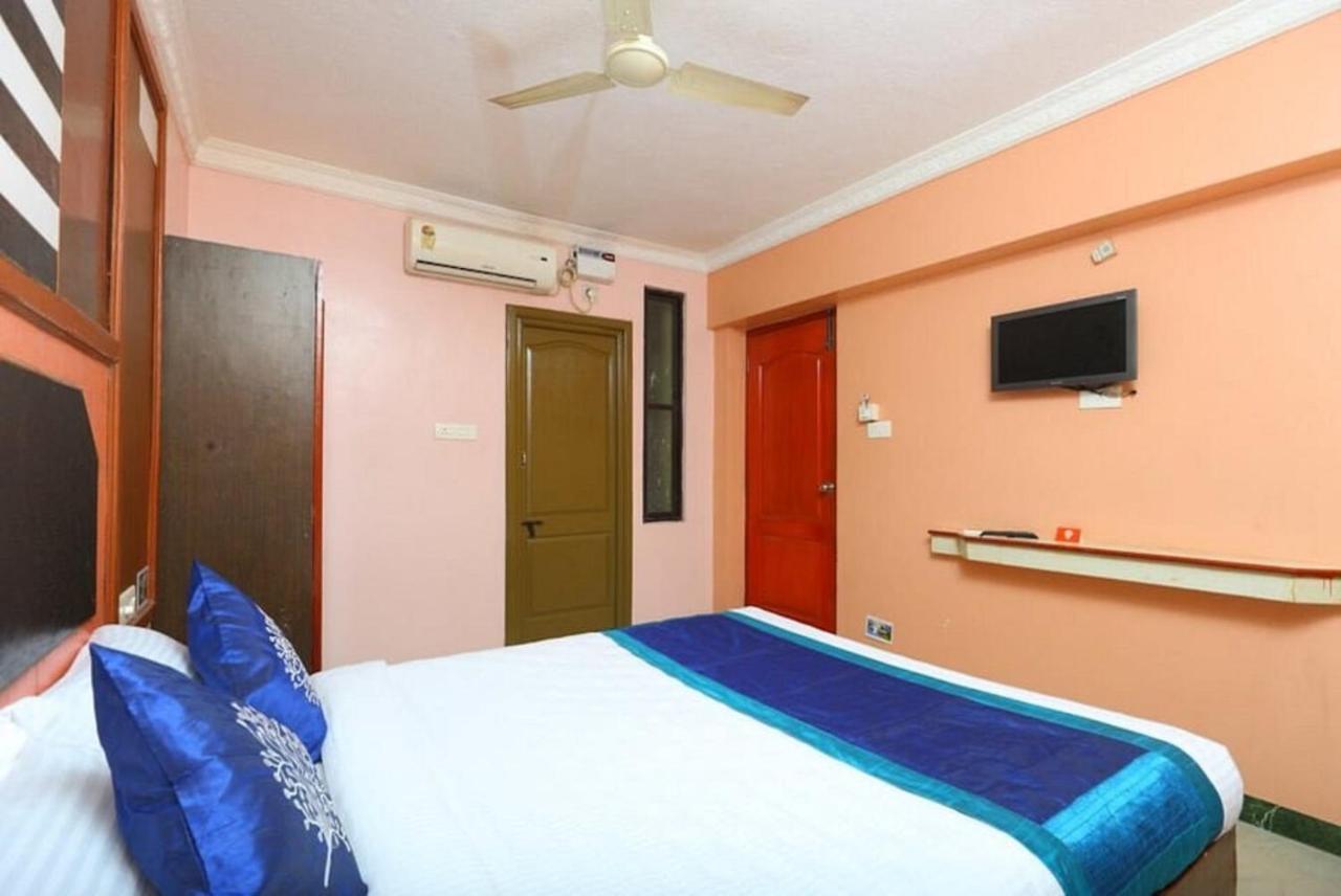 Gnana Srm Residecny Hotel Pondicherry Exterior foto